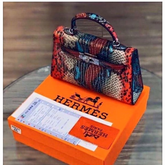 HOÀNG LAN | BigBuy360 - bigbuy360.vn