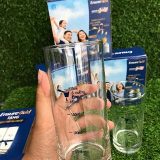 Cốc chia vạch ocean kèm thìa inox pha sữa quà tặng từ Ensure