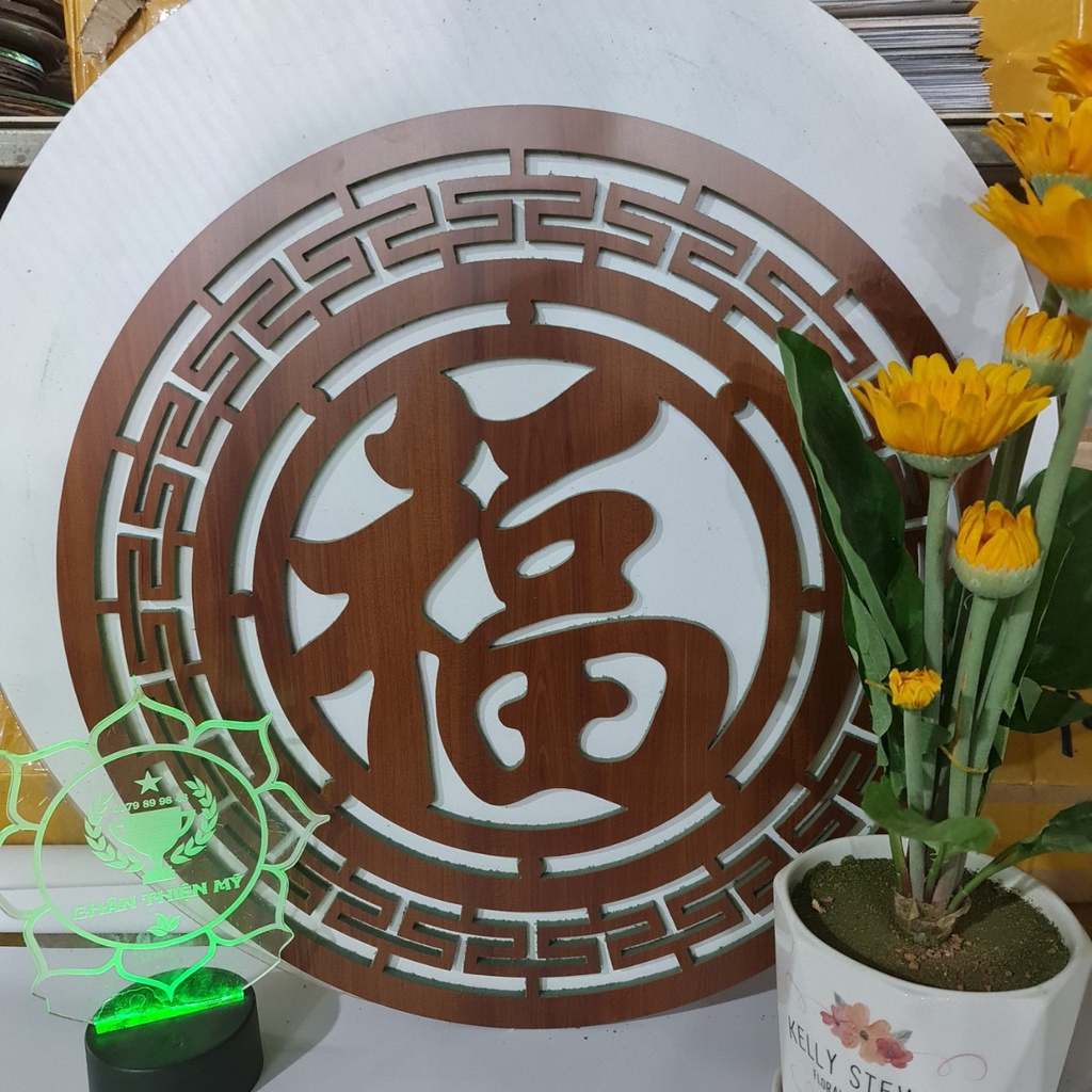 Tấm ốp phong thủy cho bàn thờ bằng gỗ_Phúc hán