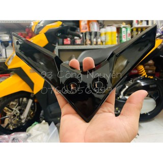 chữ V gắn ex nhỏ