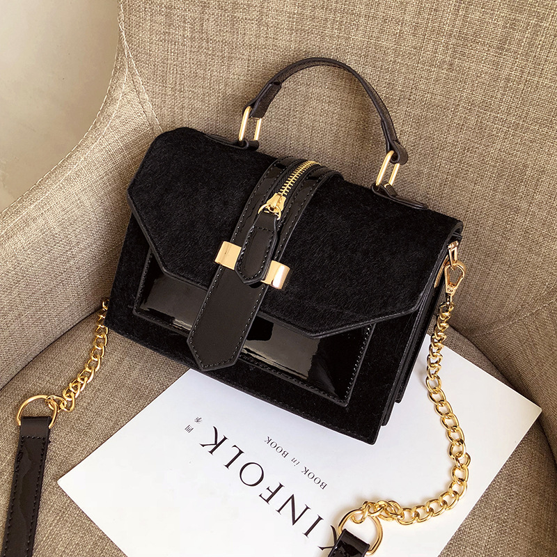 Túi Đeo Chéo Phối Lông Thời Trang Nữ Tính