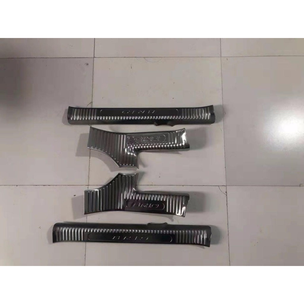 Ốp bậc trong cho xe Honda Brio 2019 tặng keo 3M