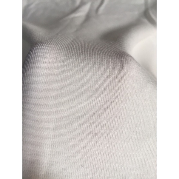 Pass áo thun trễ vai