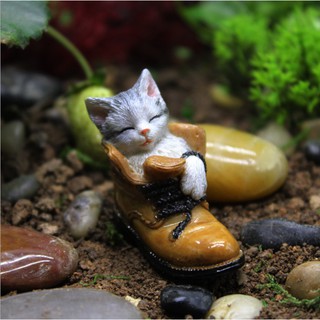 Mô hình mèo con ngủ trong giày dễ thương sống động dùng trang trí thủy sinh, tiểu cảnh, terrarium, DIY