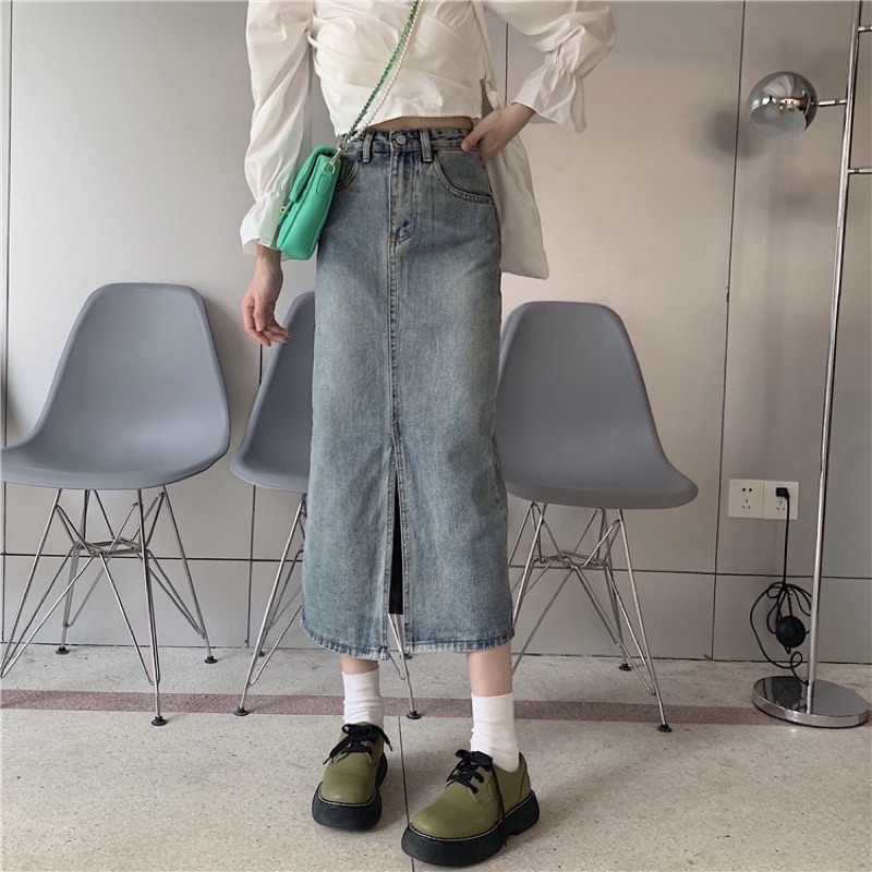 Urihouse -  Chân váy jeans dáng suông dài midi cạp cao xẻ tà phía trước | Chân váy jeans lưng ngắn