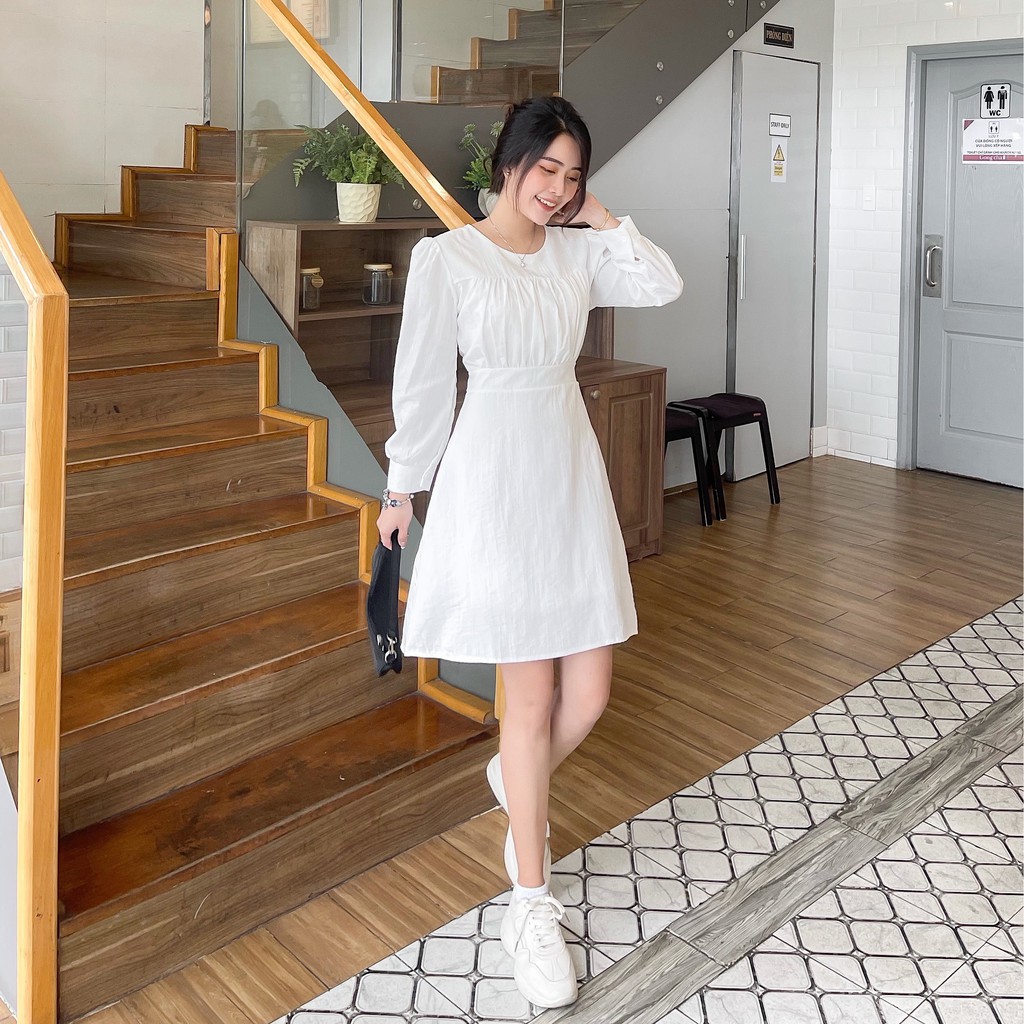 Đầm trắng xếp li ngực DA151