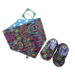 combo giày + khăn yếm tam giác