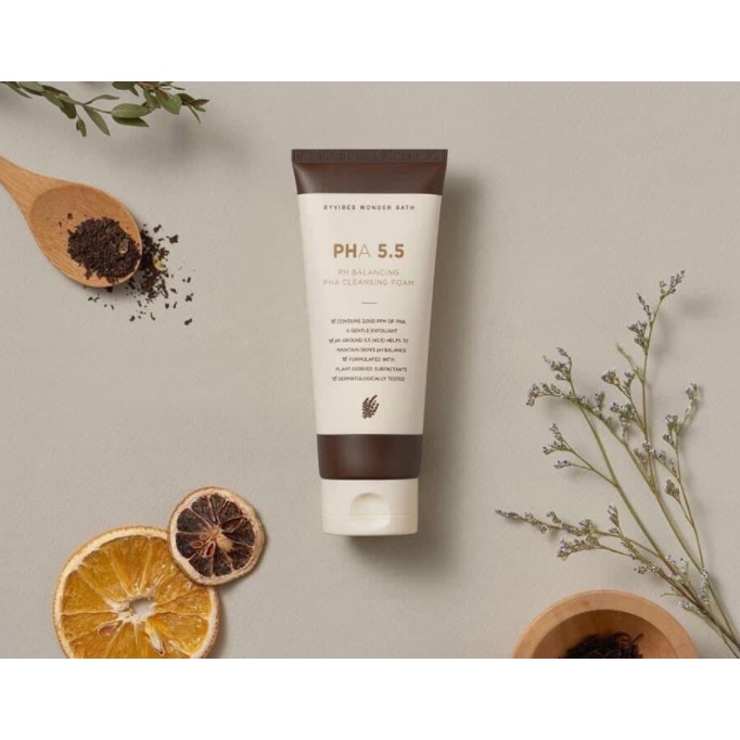 Sữa Rửa Mặt Byvibes Wonder Bath PHA 5.5 130ml | BigBuy360 - bigbuy360.vn