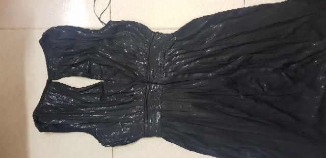 Đầm đen sát nách hàng hiệu French connection