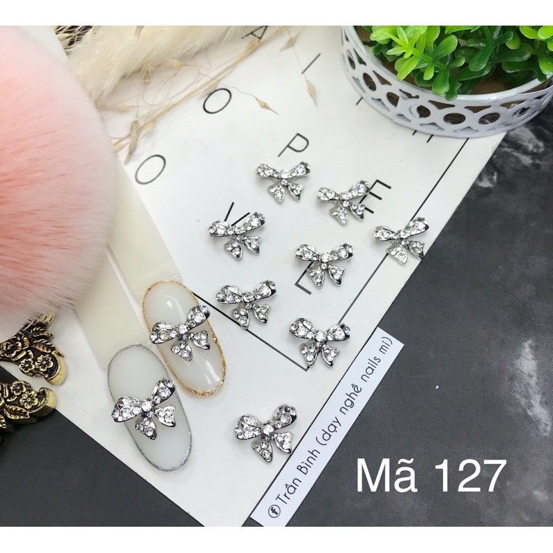 Charm  xịn gắn móng tay mã 127-135