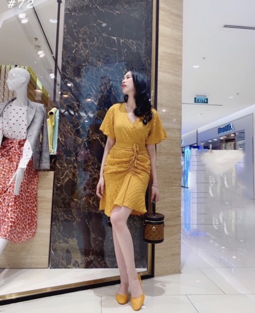 (Ảnh thật)Đầm xòe nhún xốp vàng rút hông eo sexy vải đẹp | BigBuy360 - bigbuy360.vn