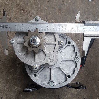 Motor Giảm Tốc 12V 250W