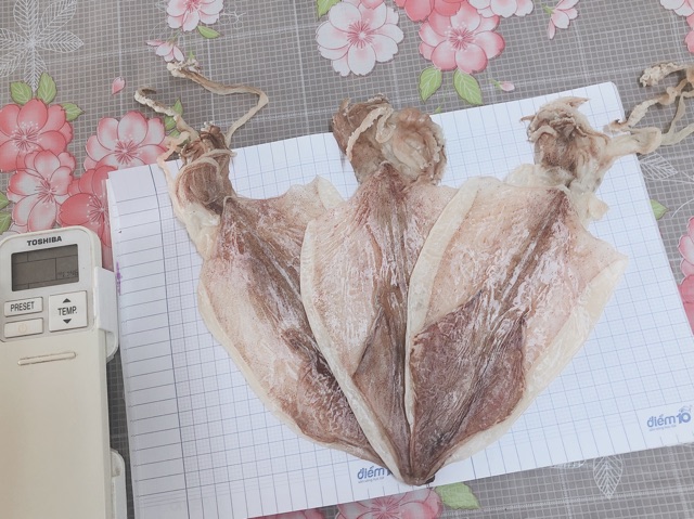 4 con mực khô ngon Cà Mau 199k | BigBuy360 - bigbuy360.vn