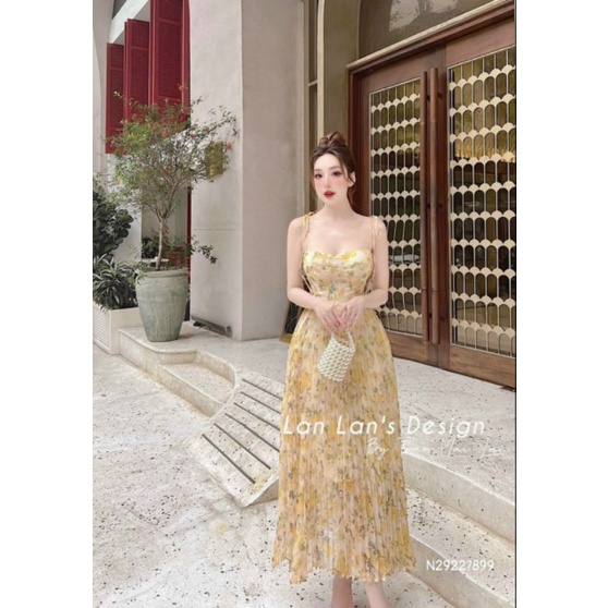 Đầm hoa thiết kế