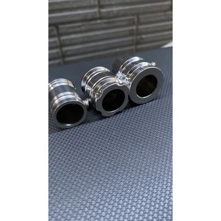 chụp giò đạp inox gắn xe máy