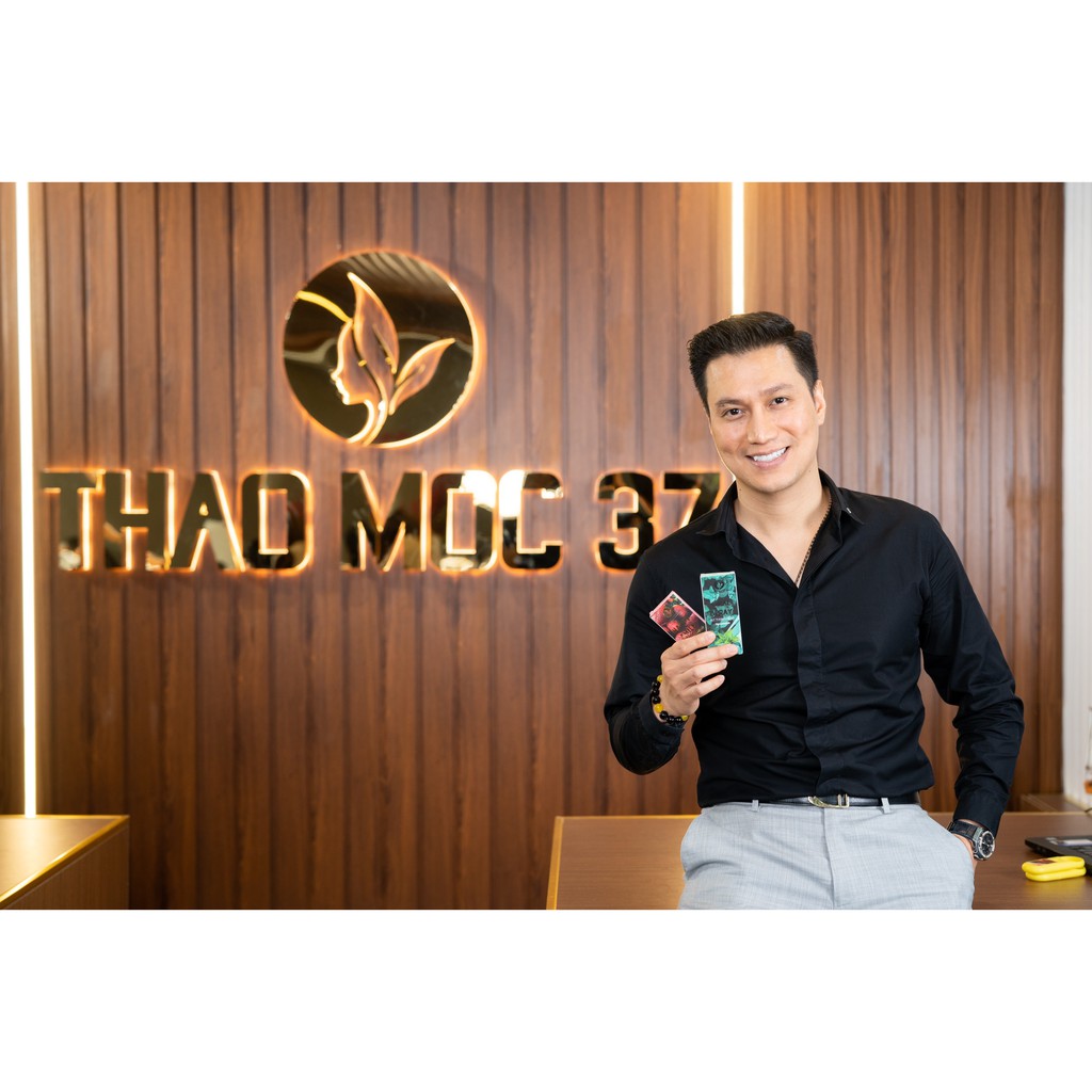 Xịt thơm miệng Thảo Mộc 37 Happy Smile vị bạc hà và dâu tây