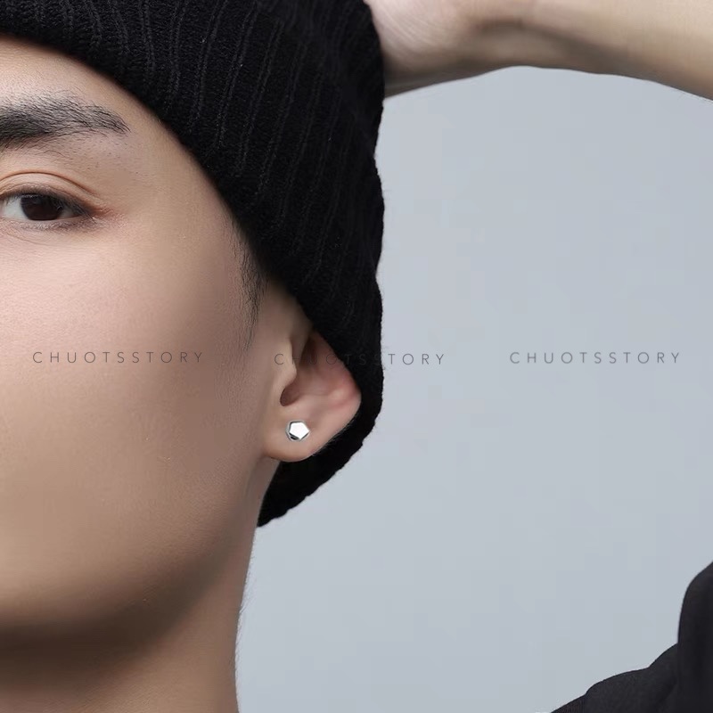 Khuyên tai nam nữ hình ngũ giác, bông tai titan thời trang unisex - KTU0007 - ChuotsStory