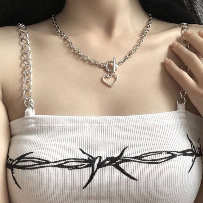 Dây chuyền choker mặt hình trái tim lỗ phong cách Hàn Quốc cá tính