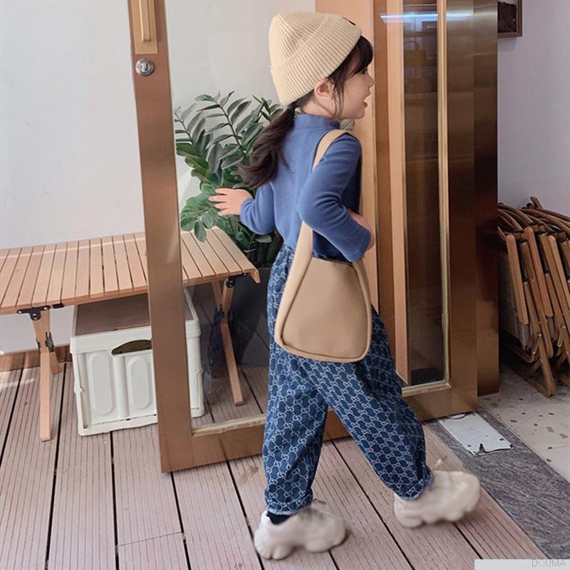 Quần jean dài dáng suông thiết kế thoải mái năng động cho bé gái