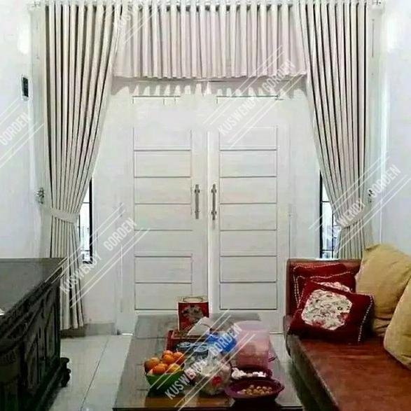 Chắc chắn giá cả đã được bảo đảm... Rèm che cửa sổ thiết kế đơn giản