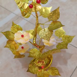 Cành vàng lá ngọc
