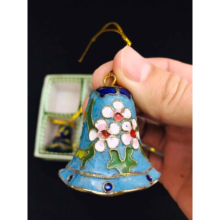 Chuông đồng pháp lam nhiều màu thủ công, giao màu ngẫu nhiên