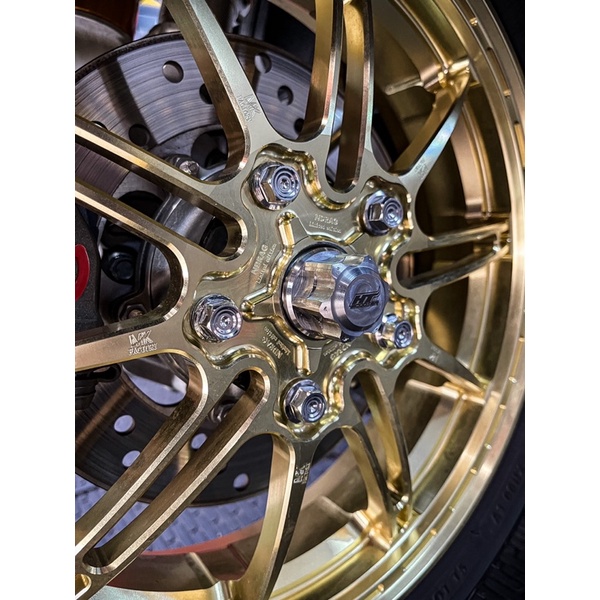 Tán mâm sau Vespa sprint