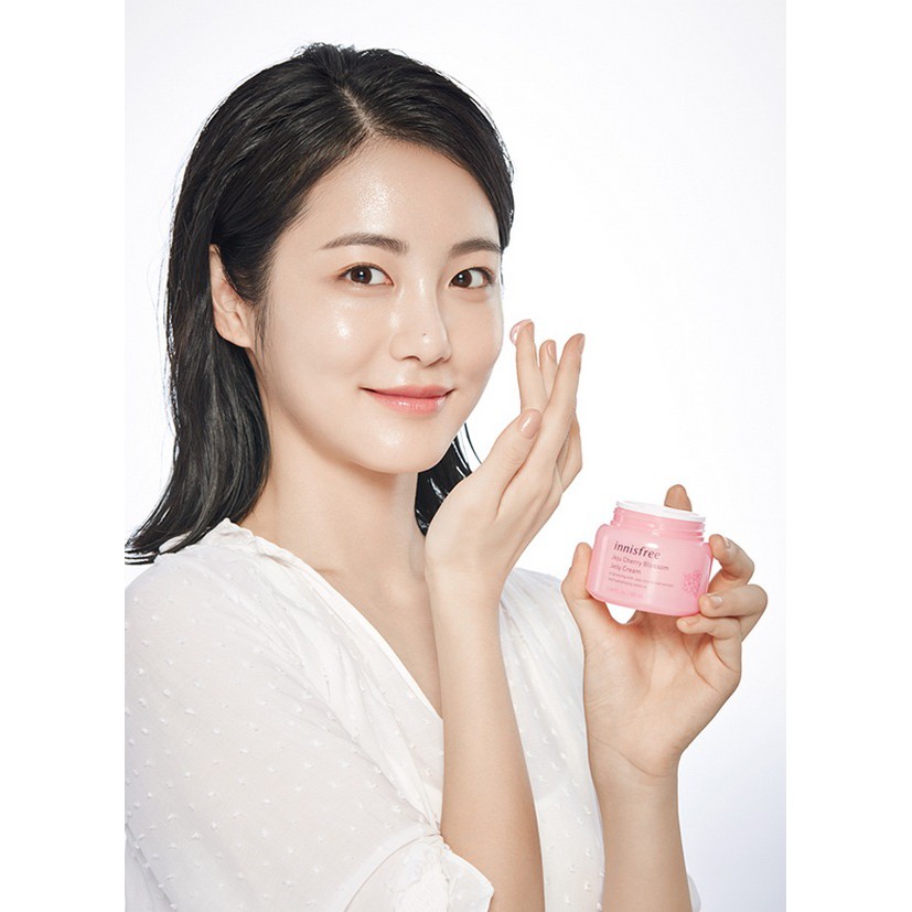 Bộ Kit dưỡng trắng da mini Innisfree Jeju Cherry Blossom Special Kit 4 món