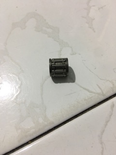 Dạn ắc ( bi ắc) piston máy cắt cỏ 2 thì. 2 cái