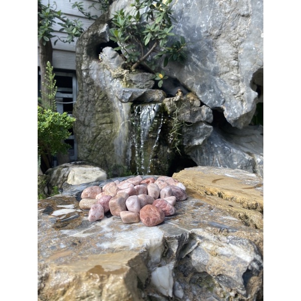 Sỏi hồng trang trí