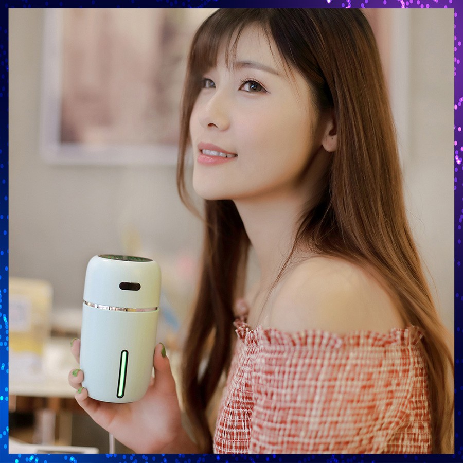Máy phun tinh dầu xe hơi 💖SIÊU SALE💖Máy khếch tán tinh dầu, làm ẩm không khí và khử sạch mùi hôi hiệu quả trên xe ô tô