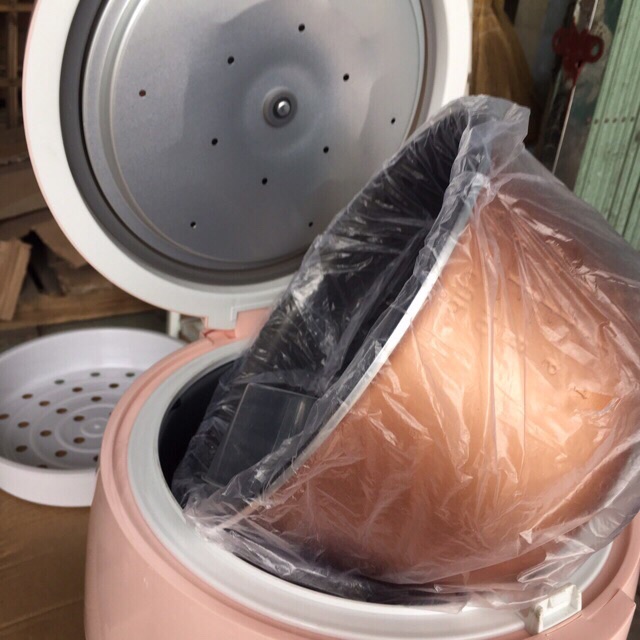 Nồi cơm điện GUGKDD 1.8L GK-182