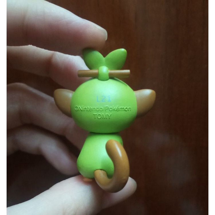 Mô hình Pokemon Ms Grookey chính hãng Tomy