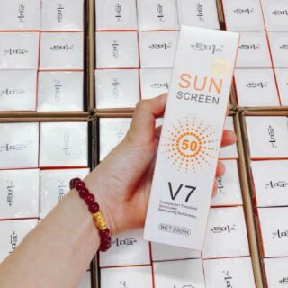 ❤️❤️❤️ Xịt chống nắng V7 Sun Screen spf 50