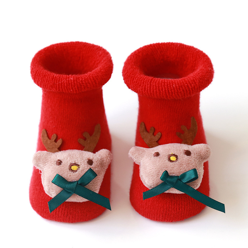 Vớ cotton giữ ấm chống trượt họa tiết ông già noel dễ thương dành cho bé 0-3 tuổi
