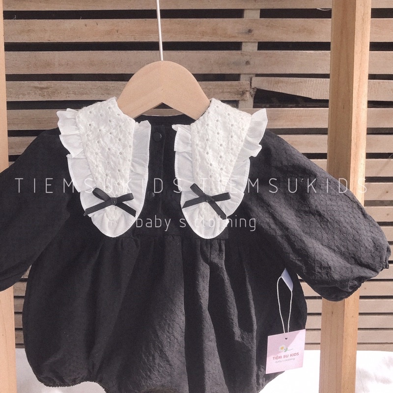 Suit phối cổ ren xinh xắn vải thô mỏng nhẹ cho bé Tiệm Su Kids