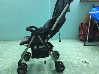 Xe đẩy Combi