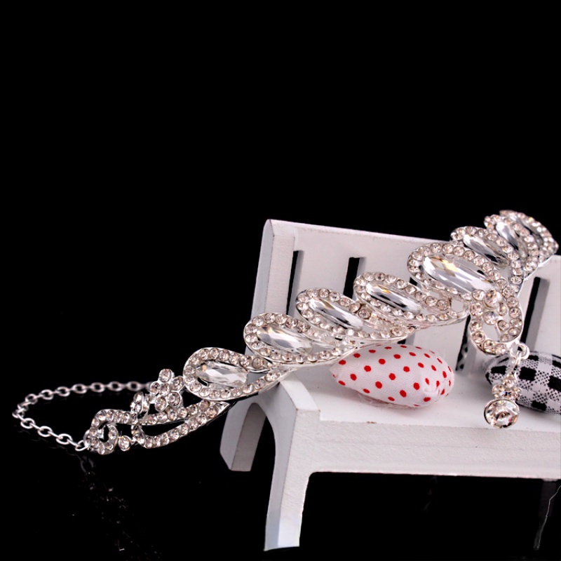 Mặt Dây Chuyền Hợp Kim Hình Vương Miện Đính Đá Sang Trọng Phong Cách Hàn Quốc