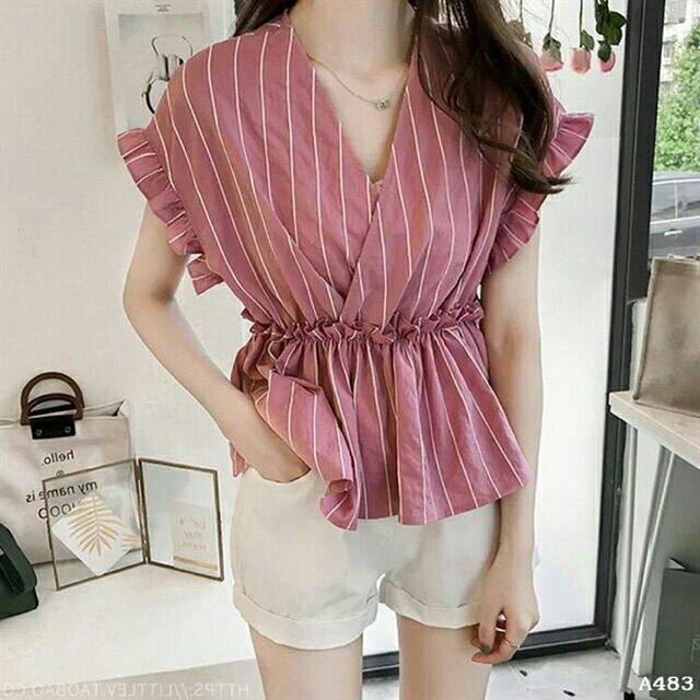 Áo peplum chéo vạt