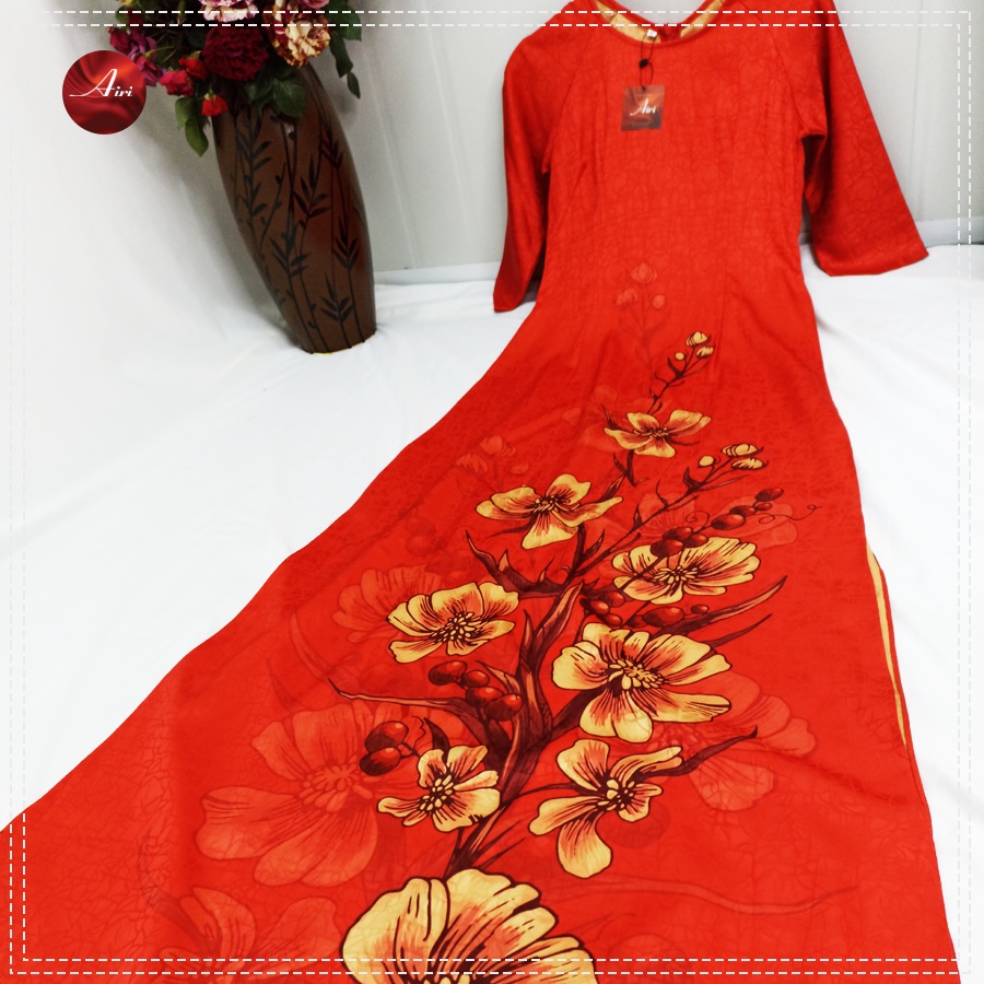 Áo dài đỏ lụa Đông Hưng vân nổi cao cấp, họa tiết hoa - Áo Dài Airi
