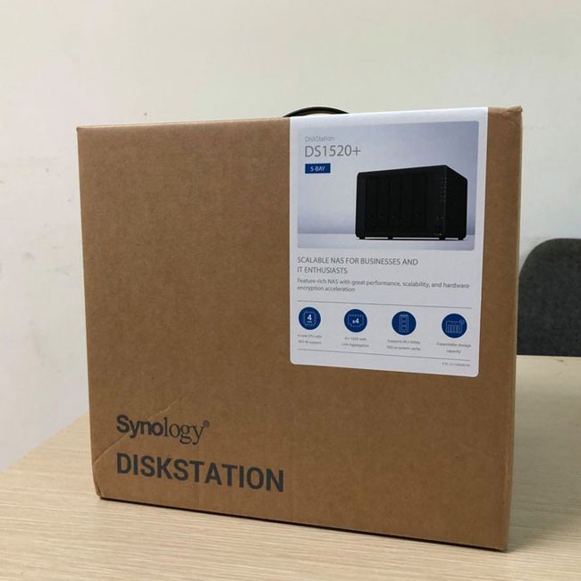 Thiết bị lưu trữ mạng NAS Synology DS1520+ - Hàng chính hãng