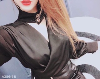 Áo kiểu đắp chéo choker vải phi
