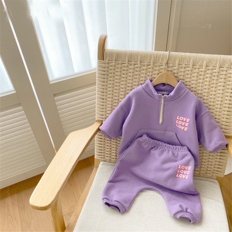 Bộ áo sweater cổ cao + quần dài in chữ phong cách Hàn Quốc thời trang mùa xuân cho bé 2022