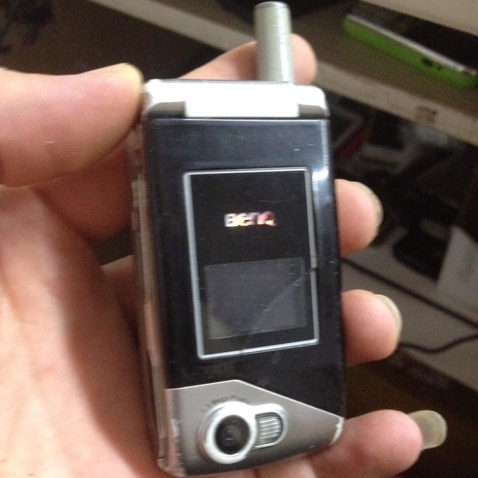 Xác BenQ k nắp lưng, k có pin test, k rõ tình trạng, bán xác ae làm gì làm