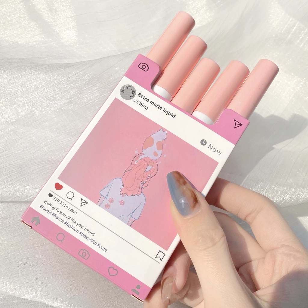 [Hàng mới về] Set Son Kem Lì MUGE LEEN Kiểu Điếu Thuốc Lá Họa Tiết Mèo Và Cô Gái Độc Đáo | BigBuy360 - bigbuy360.vn