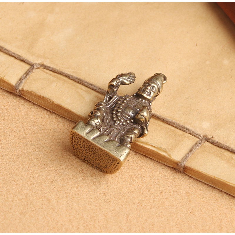 Móc khóa đồng thau độc lạ may mắn phong thủy Hình  TẾ ĐIỆN ĐẠI SƯ  may mắn phong cách sưu tầm độc đáo bền chắc.