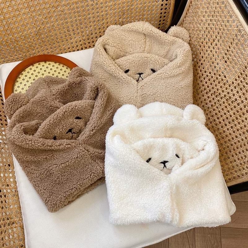 Mũ trùm đầu hình gấu bịt mũi