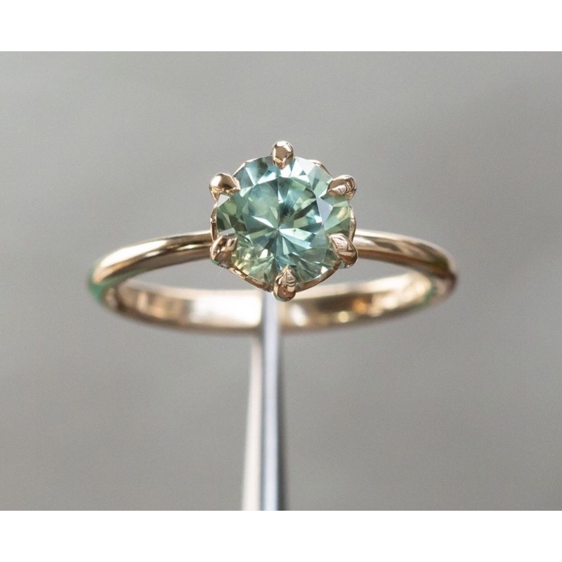 Đá hồng  thiên nhiên cắt giác 4.9mm