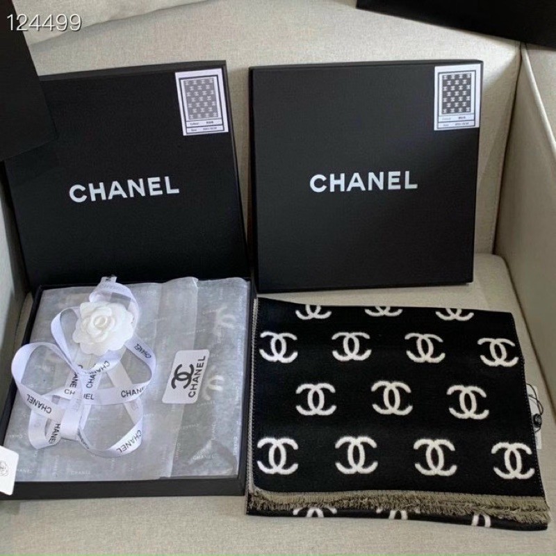 Khăn quàng cổ nỉ