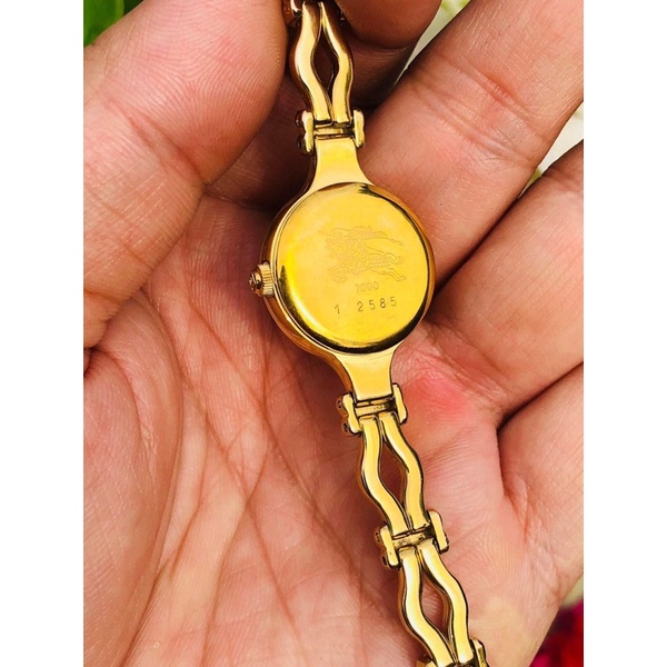 •Đồng hồ 2hand- Lắc đồng hồ nữ hiệu Burberrys - London - Swiss made - Vintage Watch•